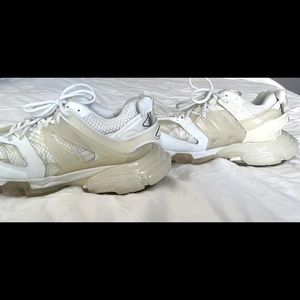 BALENCIAGA TRACK SNEAKER CLEAR SOLE WHITE AND TAN 9us